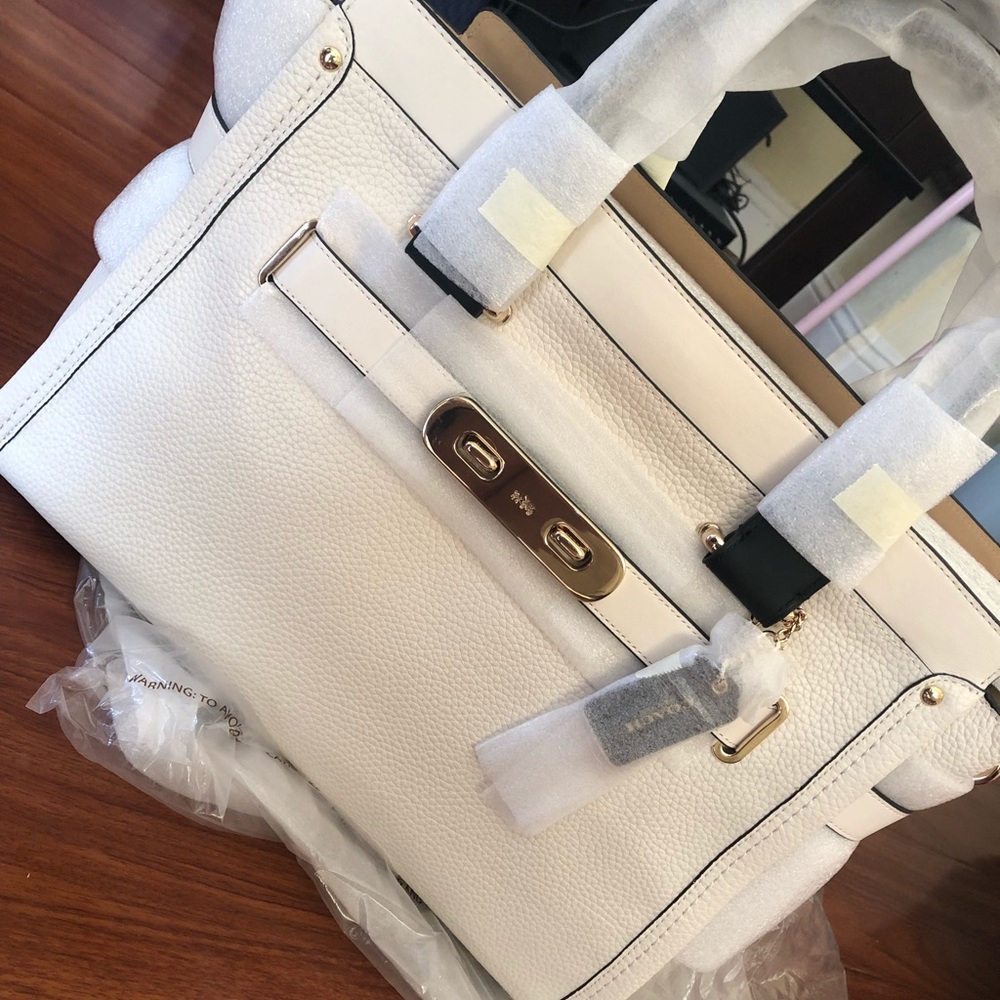 Coach Swagger handbag